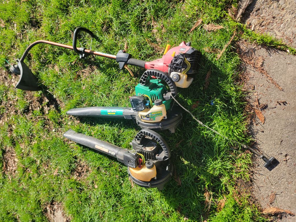 Free Blowers and trimer