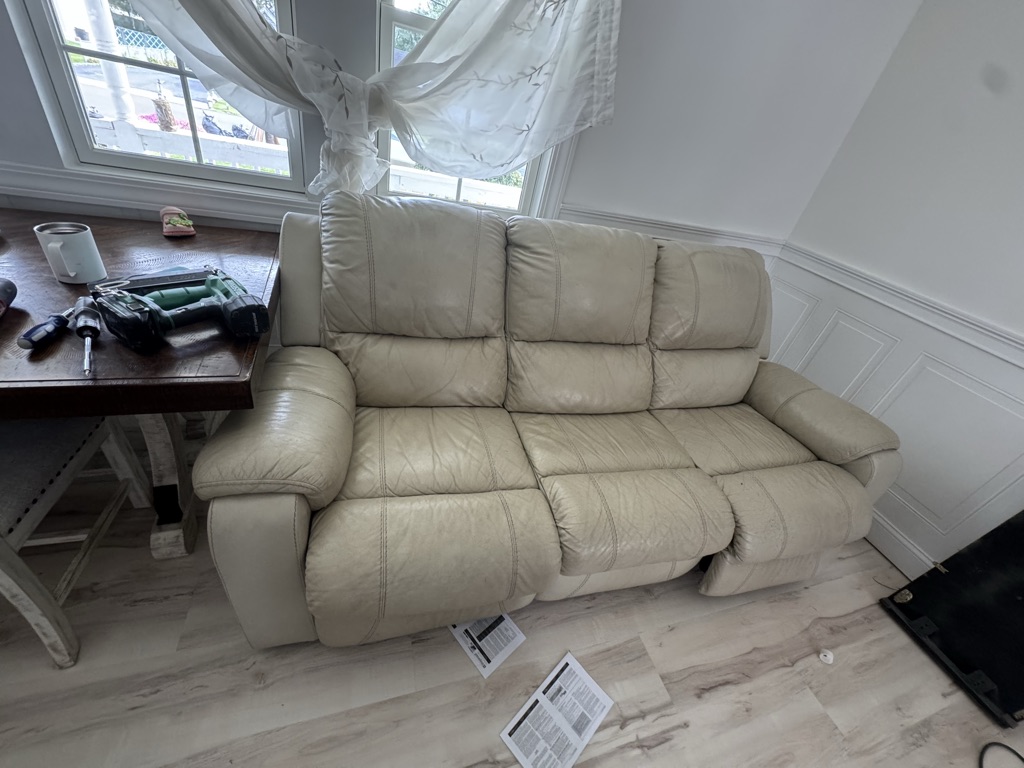 Free Sofa