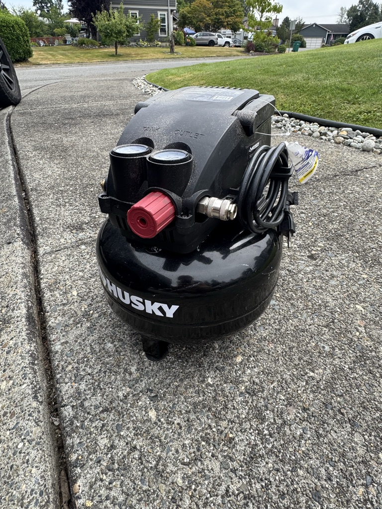 Free Small husky air compressor [not working]