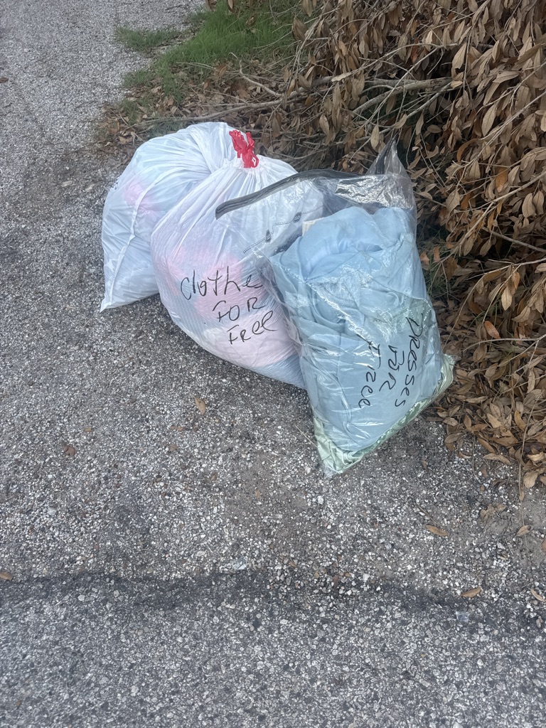 Free Bags of clothes