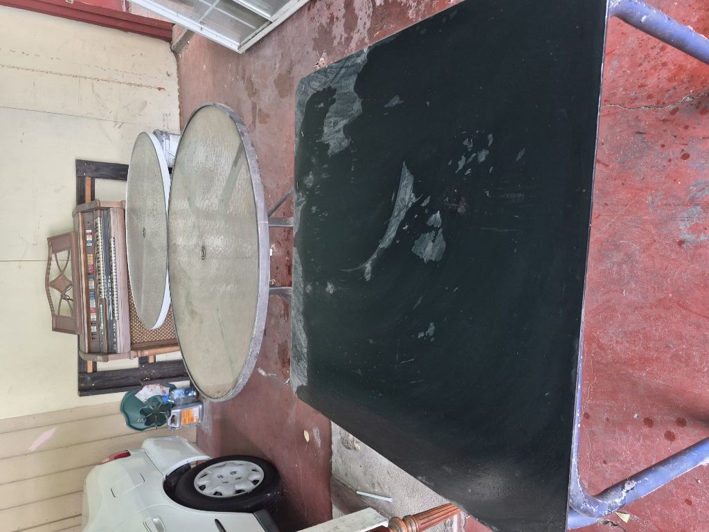 Free 3 Tables