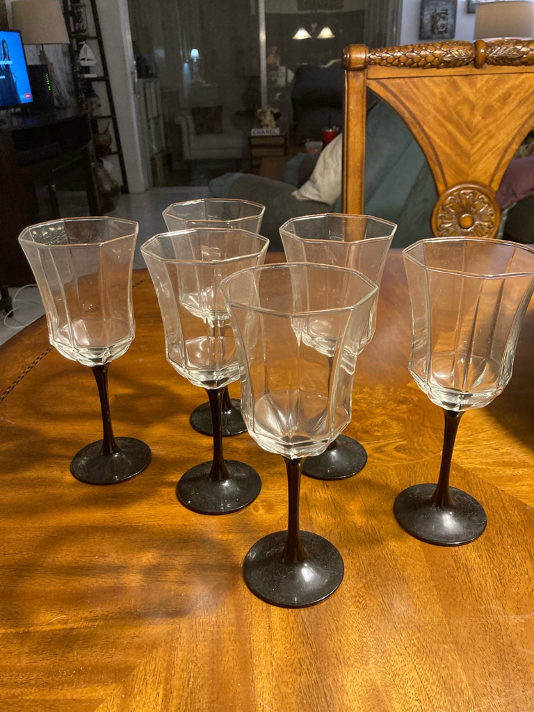 Free Wine glasses Made in France
