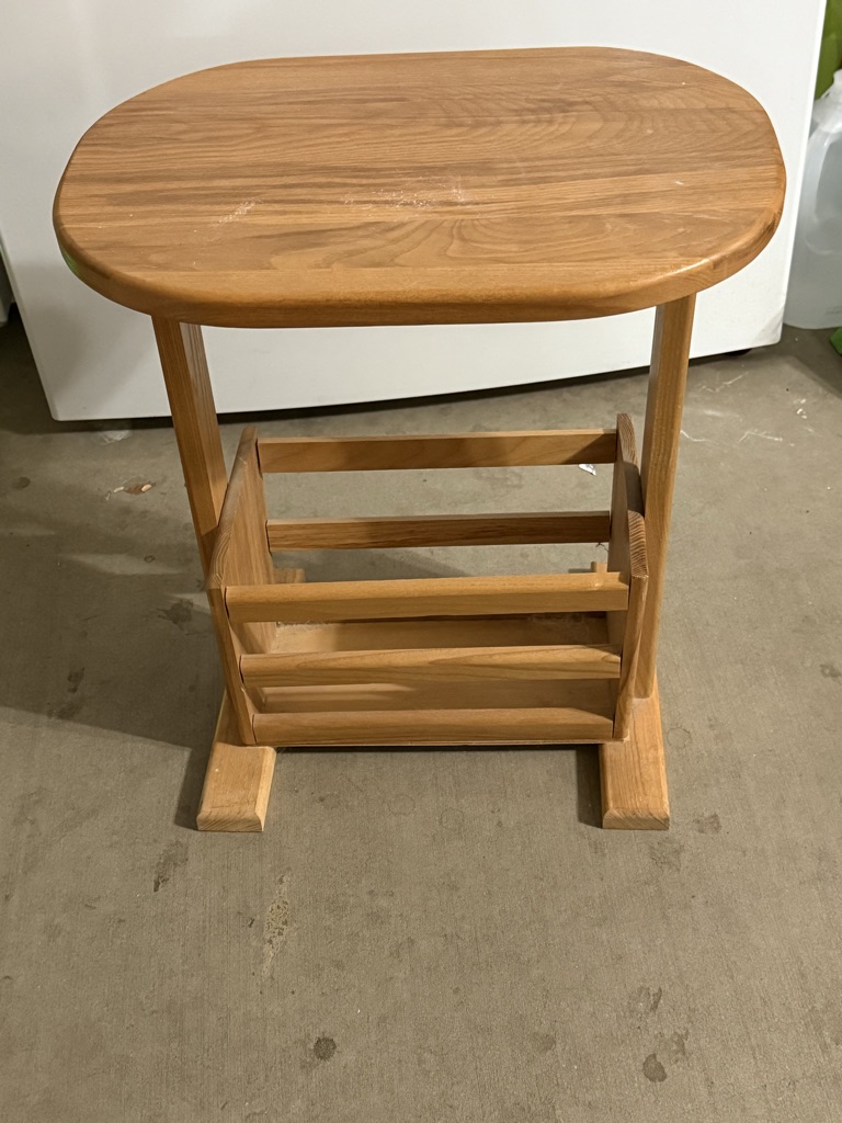 Free end table