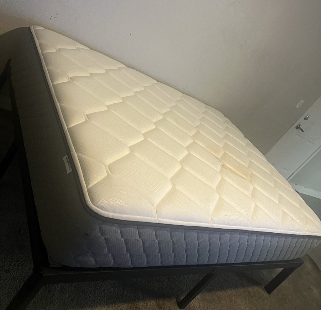 Free Full bed