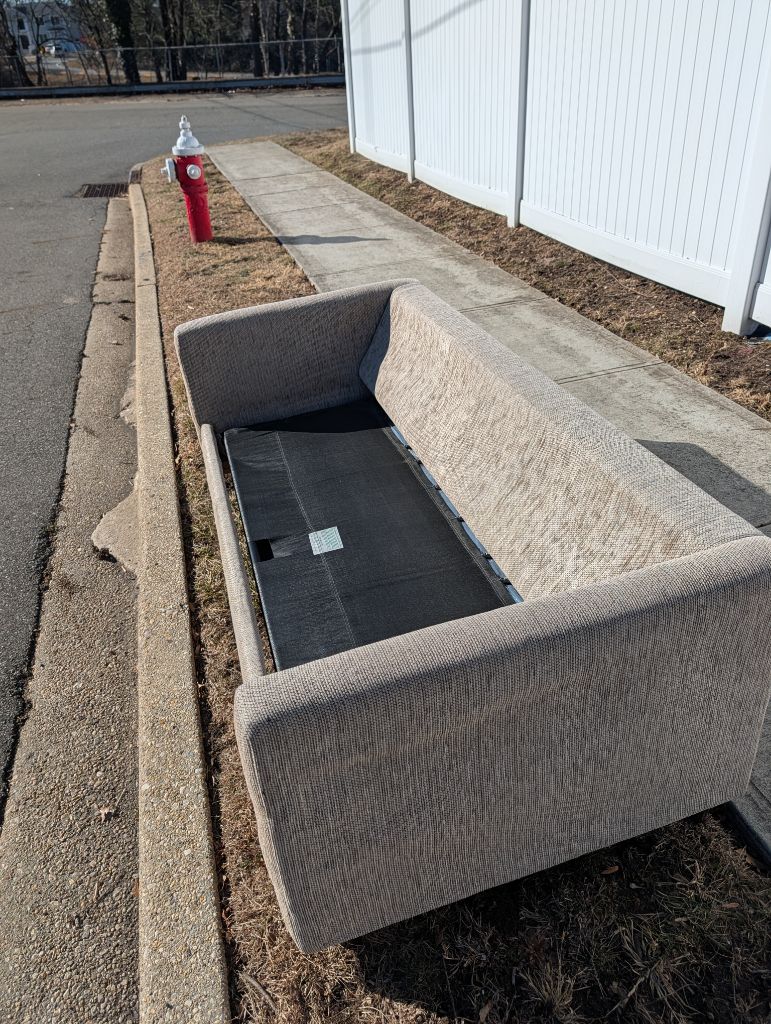 Free Curb Alert: Fold out Sofa Bed Couch