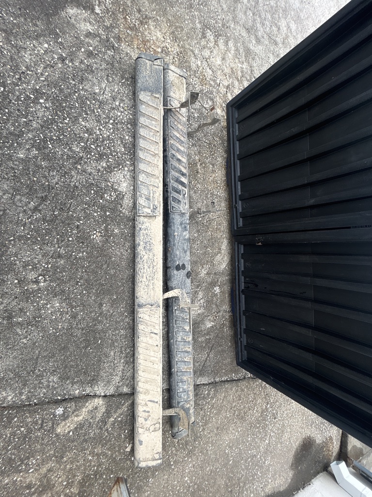 Free Truck step sides