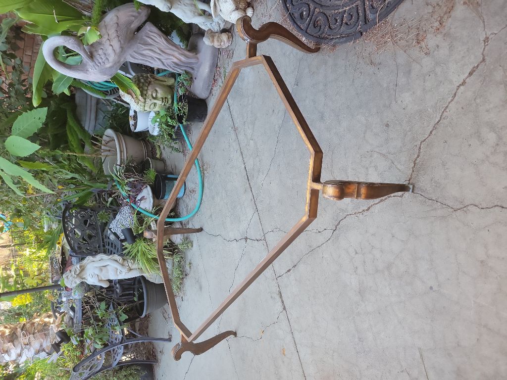 FREE LRG GLASS TOP COFFEE TABLE