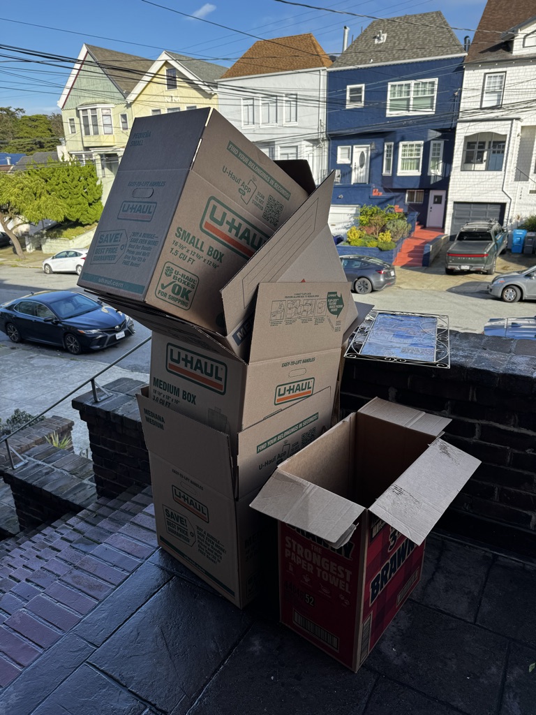 Free Moving boxes - medium and small