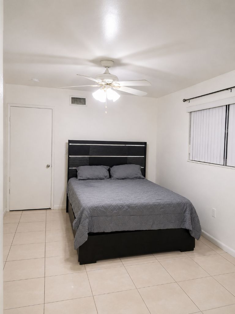 Free Bed/Cama Gratis