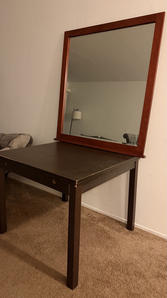 Free Wooden Expandable Dining / Accent Table - FREE