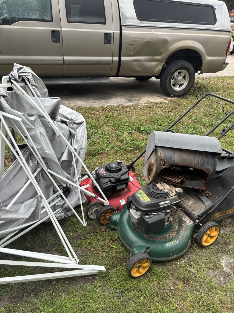 Free Scrap! Must go tonight FCFS txt 7278088097 for address