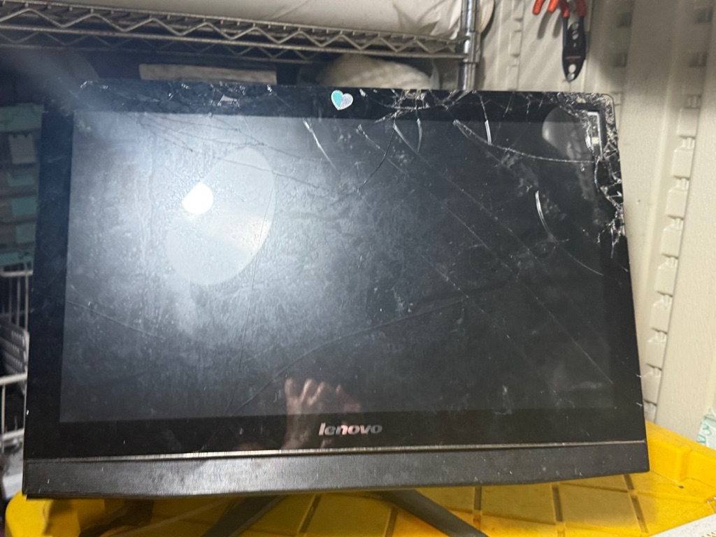 Free All in one desktop/broken glass