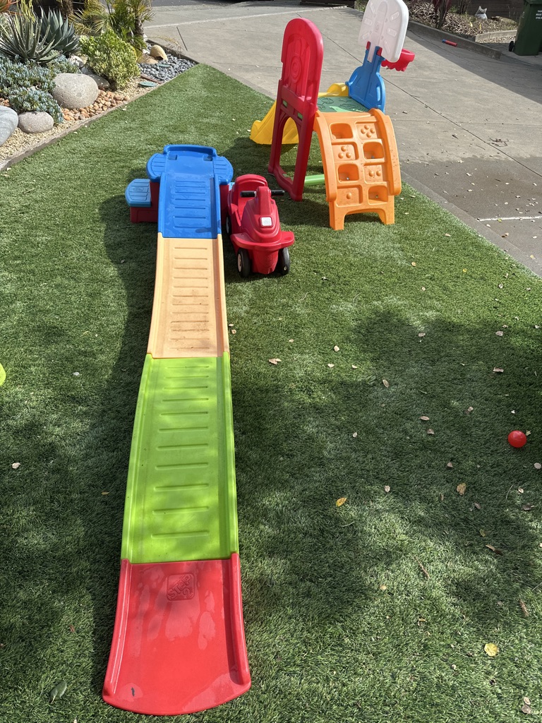 Free Kids play structure