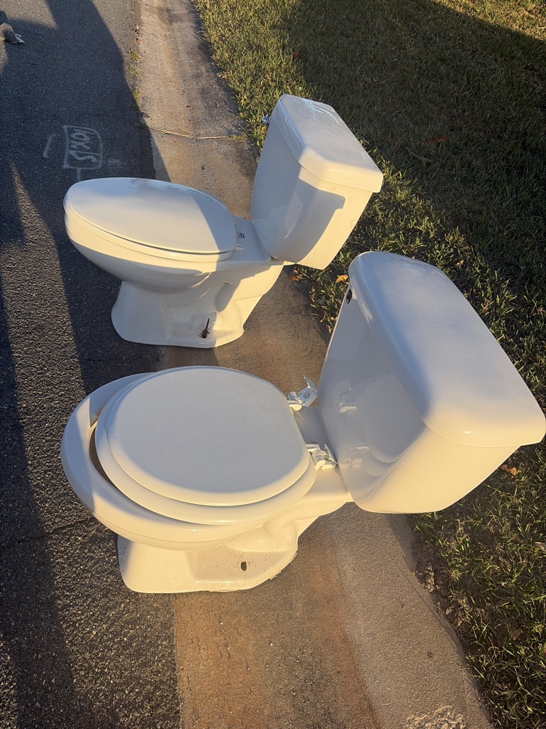 Free To working American standard toilets free