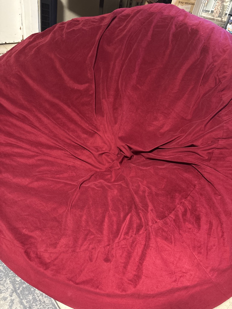 Free Súper comfortable pouf