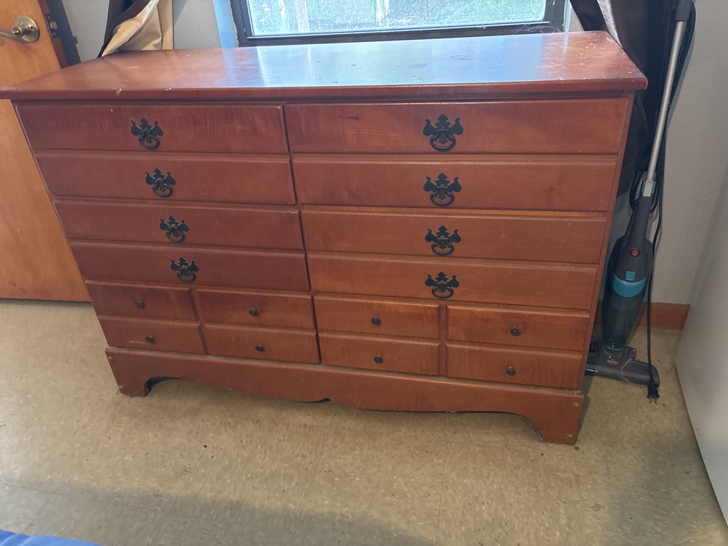 Free dresser