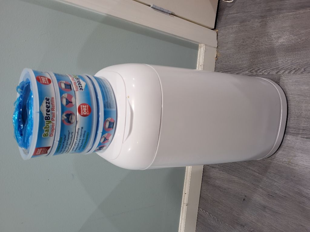 Free Diaper genie and 4 refills