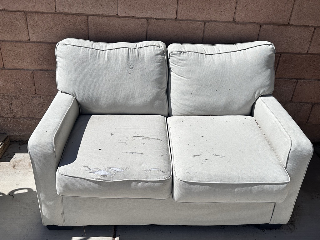 Free Sofa