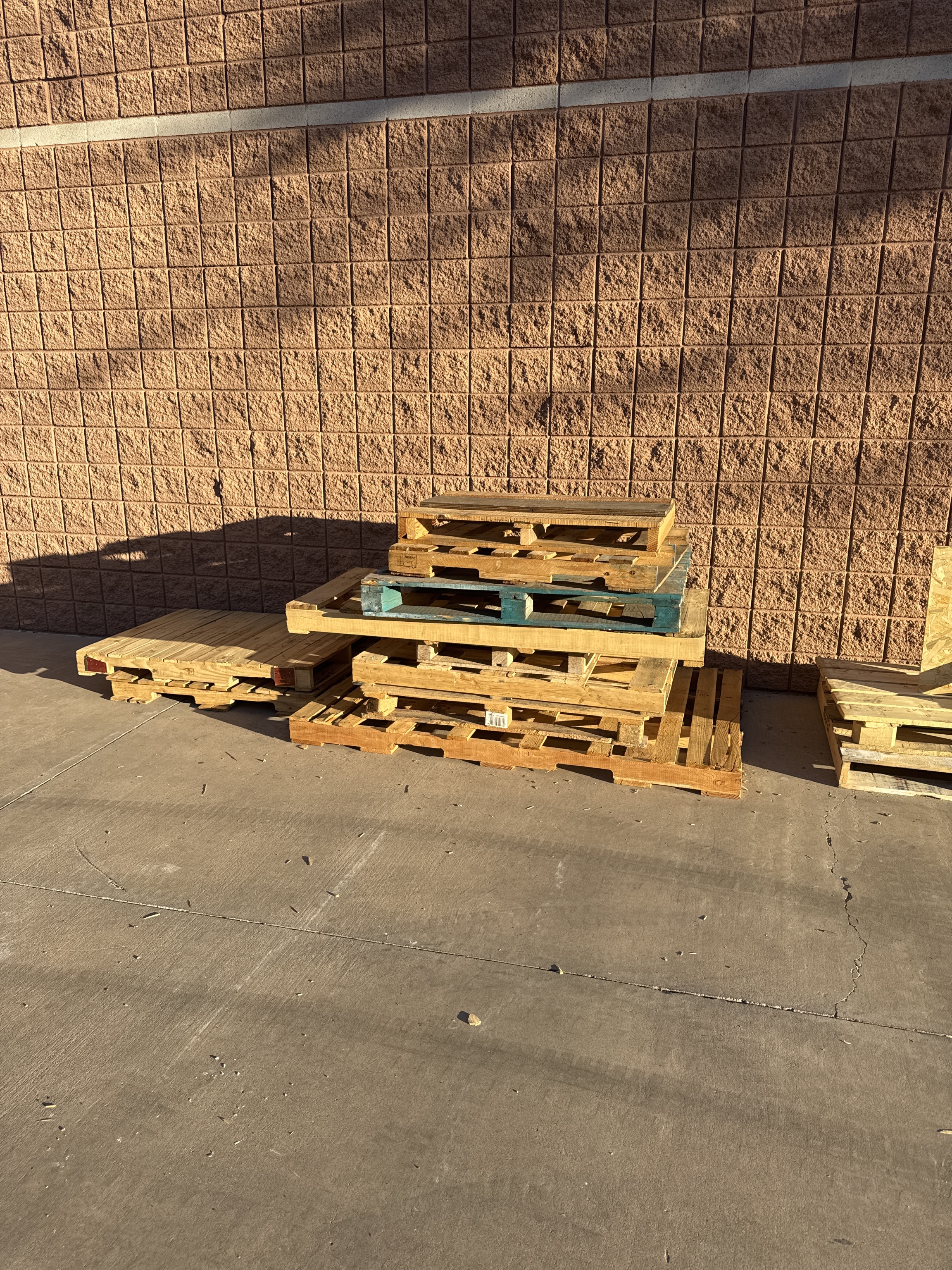 Free pallets