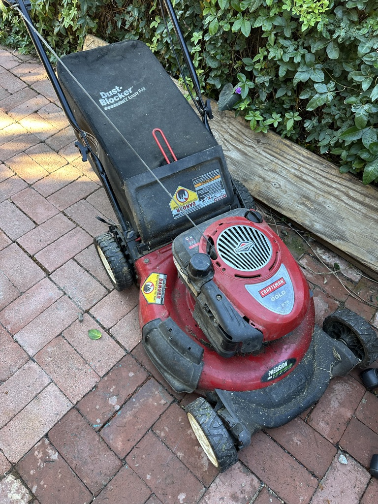 Free Lawnmower machine