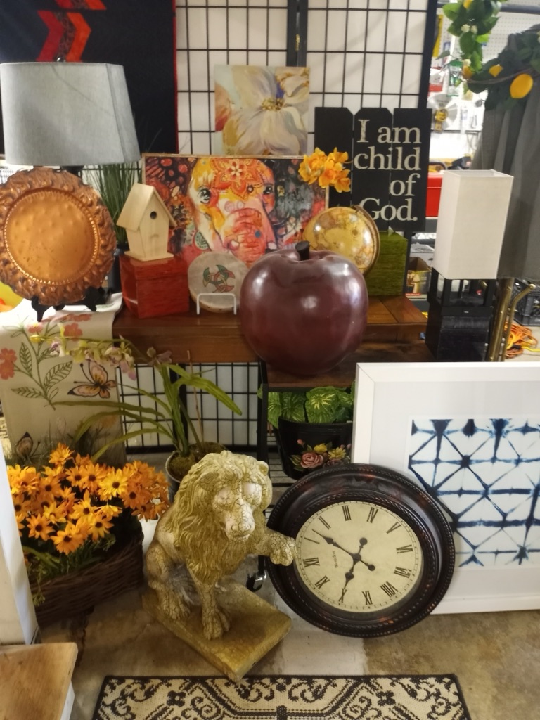 Free Items from a Garage Sale – Upscale Home Décor!