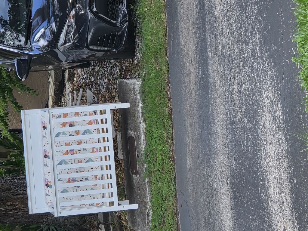 Free baby crib