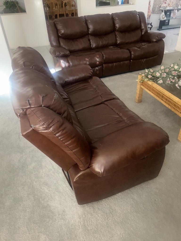 Free Leather sofa / loveseat