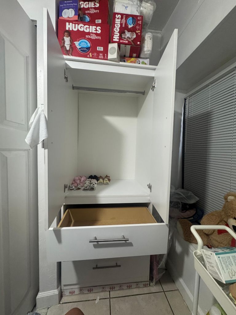 Free Hola busco escaparate para mi bebé gracias