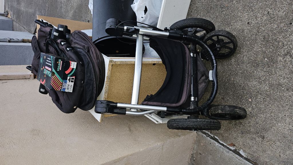 Free baby stroller n children shoes