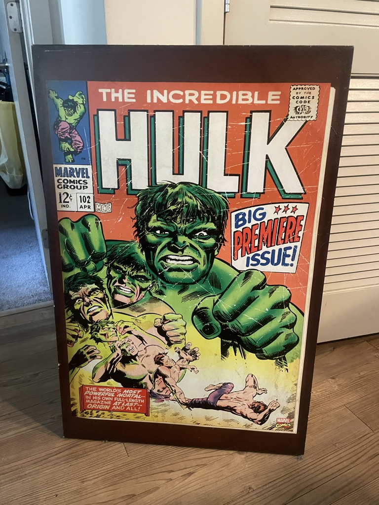 Free Hulk poster on canvas