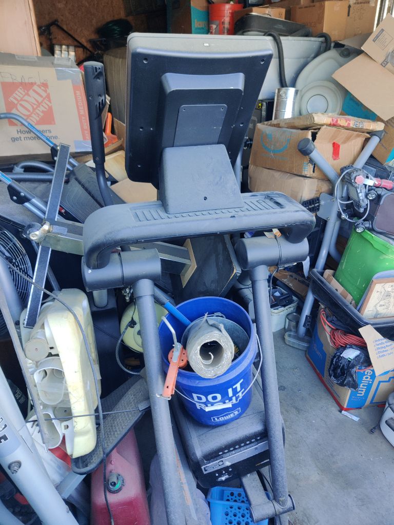Free Elliptical with incline