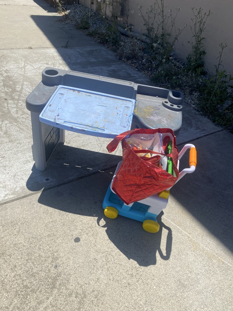 Free kid toys