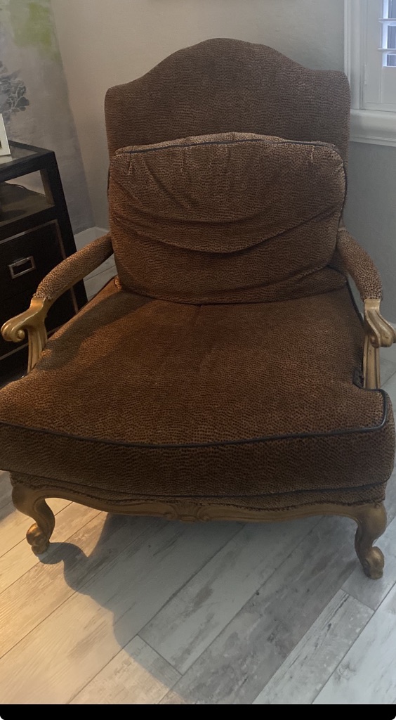 Free Queen Ann Chair.