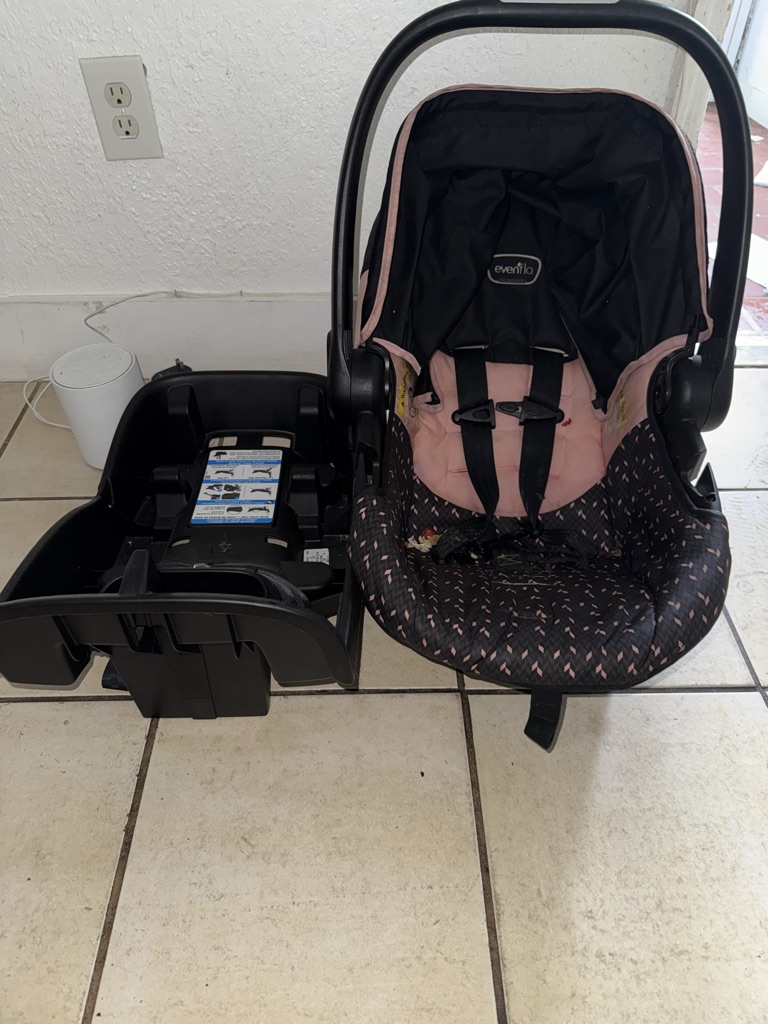 Free Car seat infant free