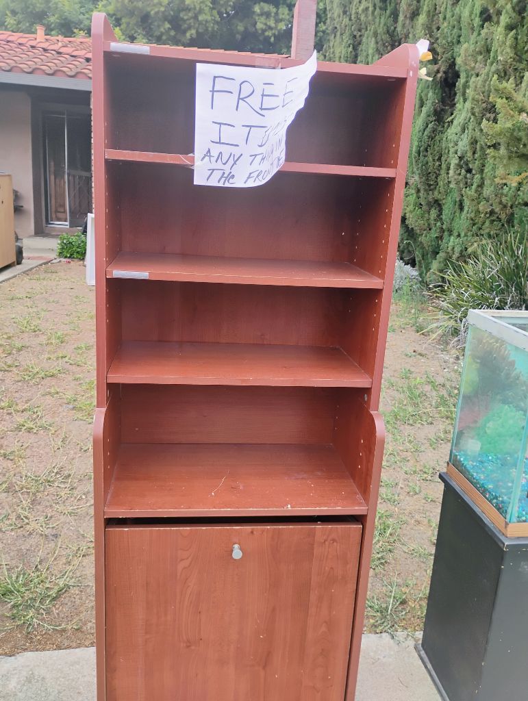 Free Large Kitchen Cabinet (Available till 7/31)