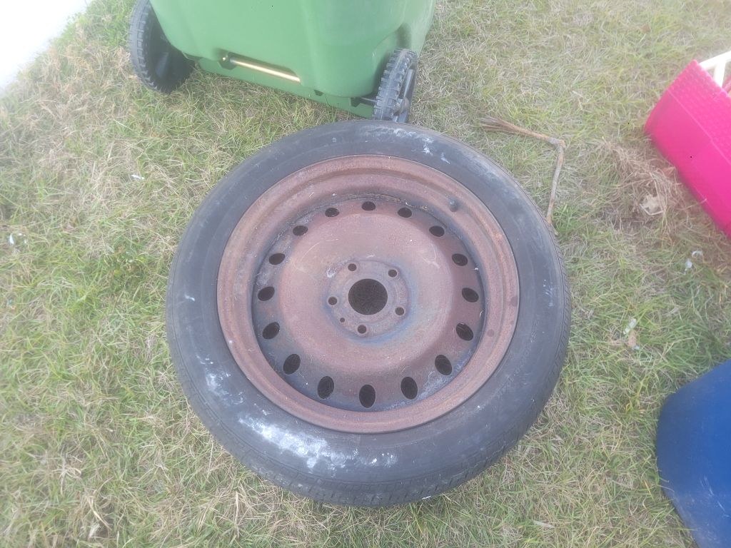 Free Tire chevy tahoe/ truck