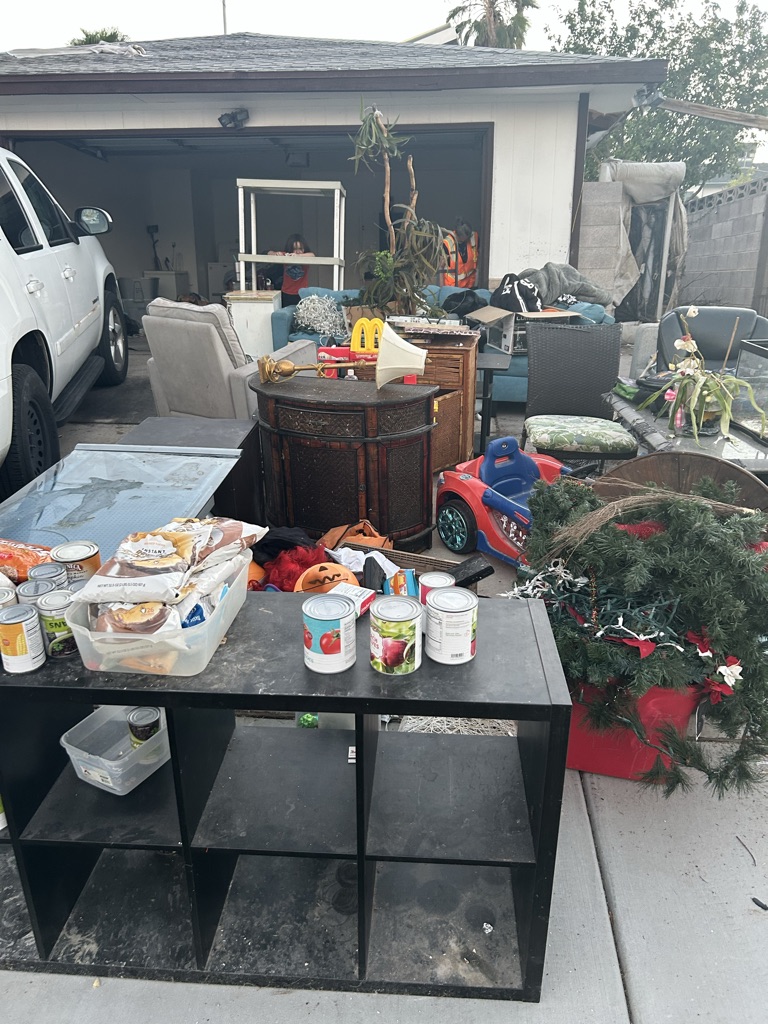 Free Moving free stuff pick up now