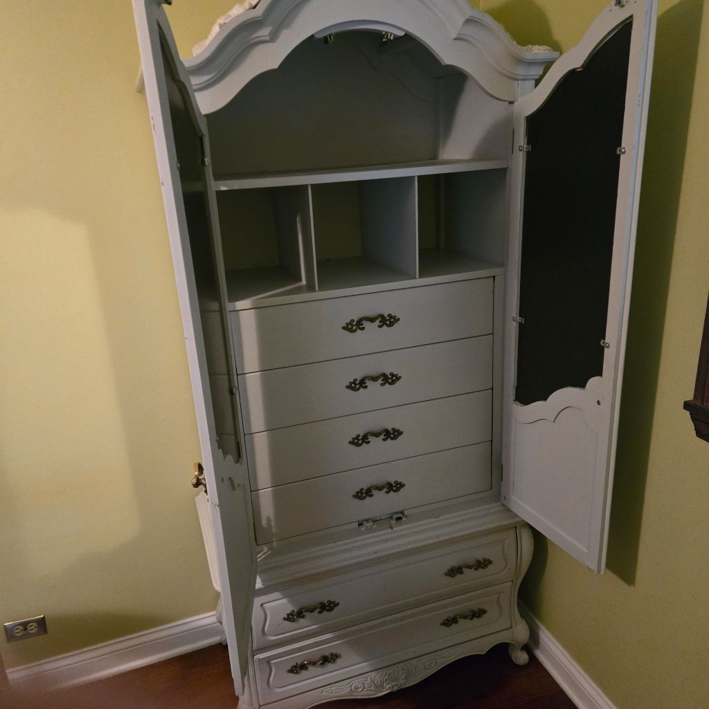 Free Dresser