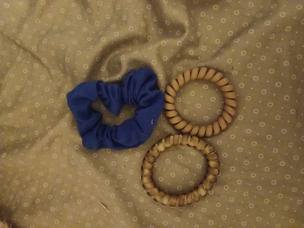 Free hair ties