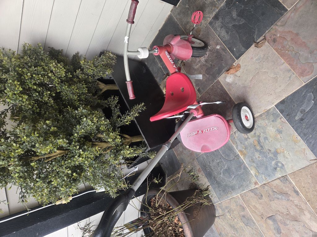 Free Radio Flyer for kids