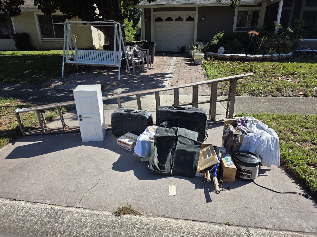 FREE AT CURB, 4811 Landover Circle Orlando