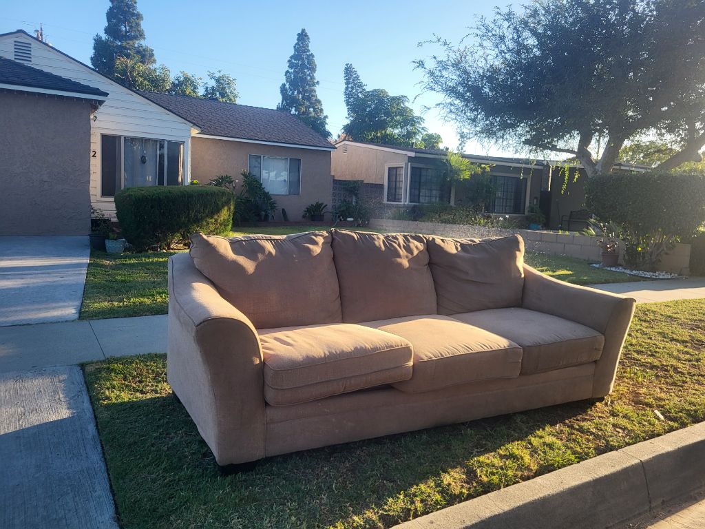 Free Furniture sofa