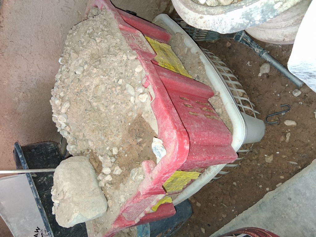Free fill dirt