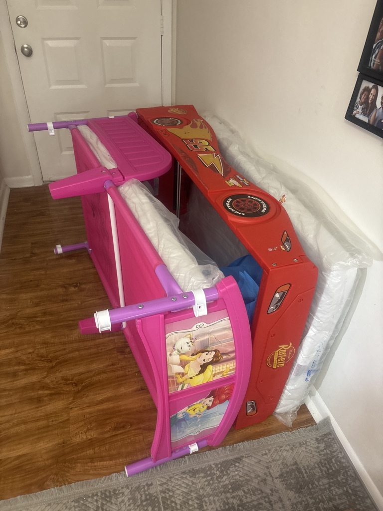 Free kids floor beds