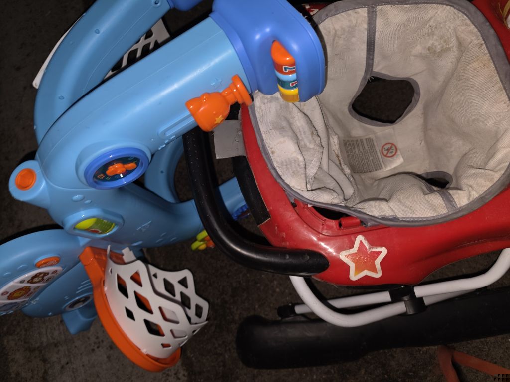 Free Baby walker and basketball hoop