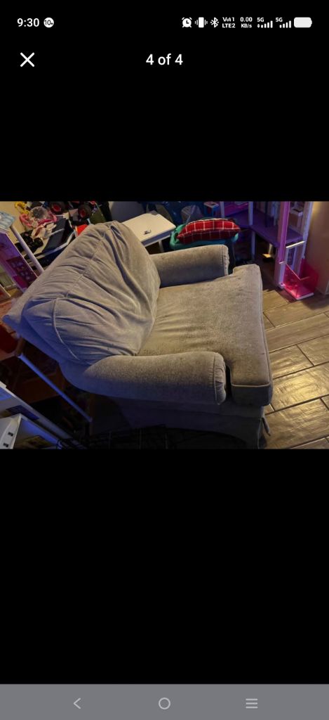 Free Single couch