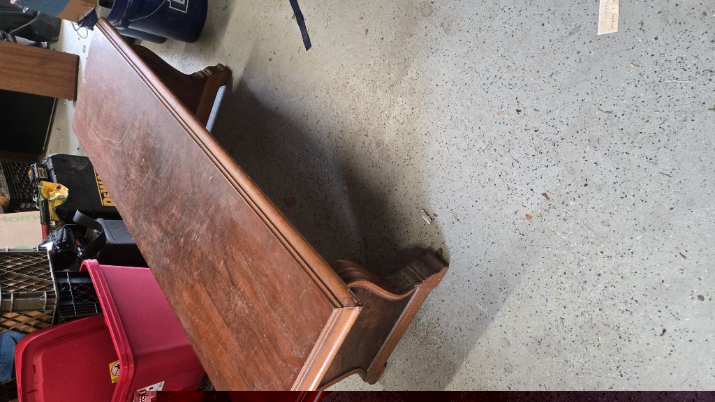 Free Bedroom bench