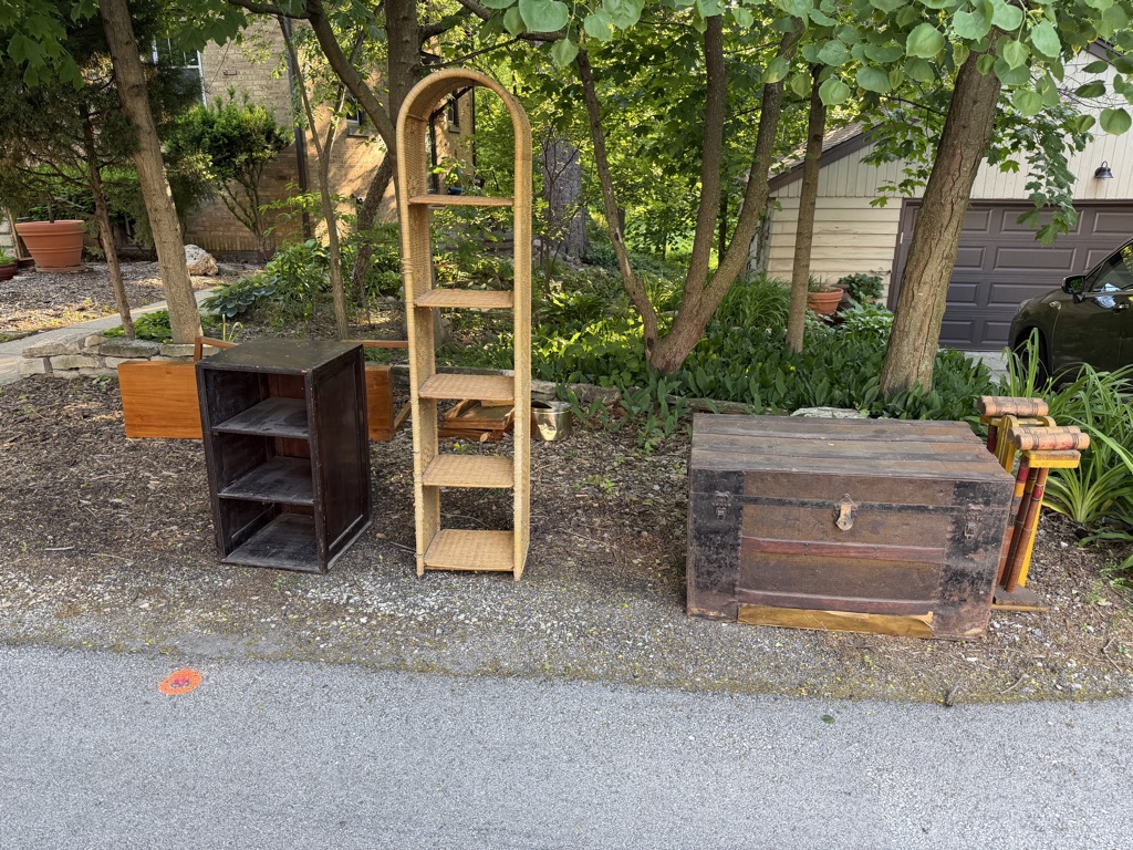 Free on curb alert
