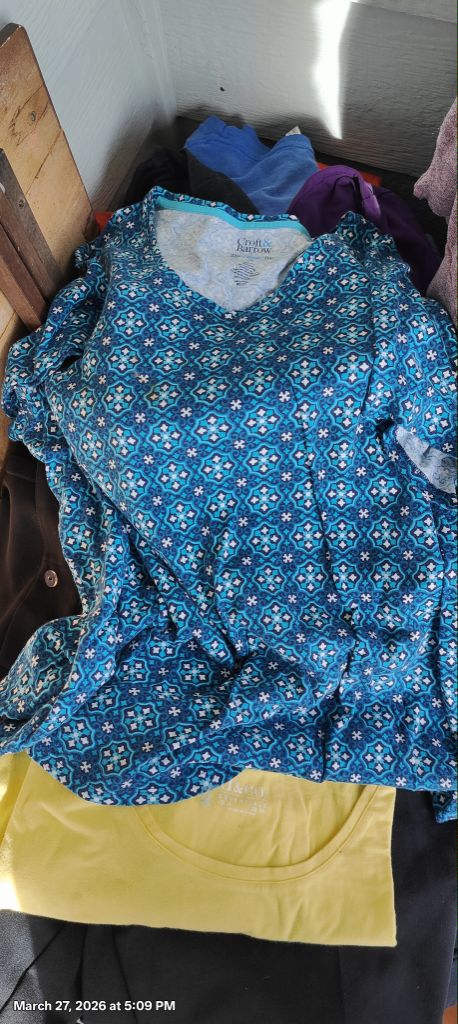 Free women's clothes and more