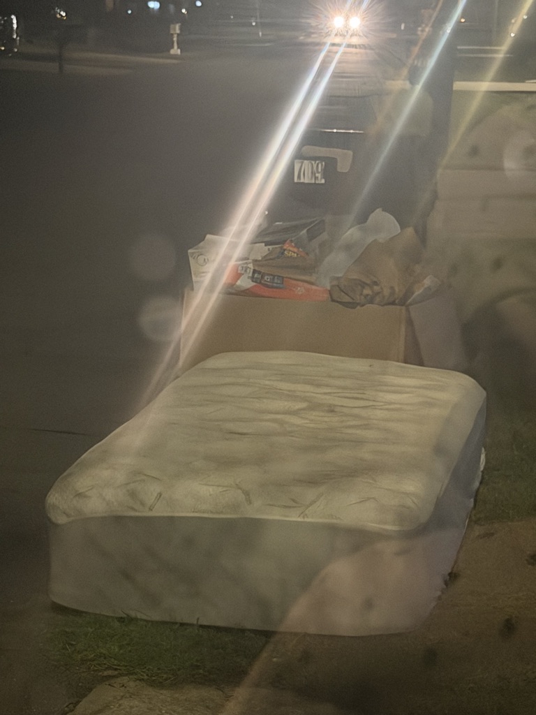 Free Xl twin Mattress